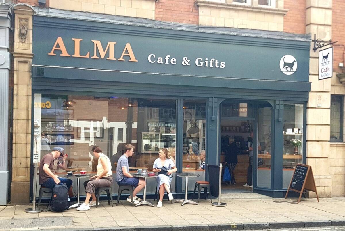 Business For sale. A very busy cafe.  Open to offers..2 floor Cafe for Sale in York City Centre