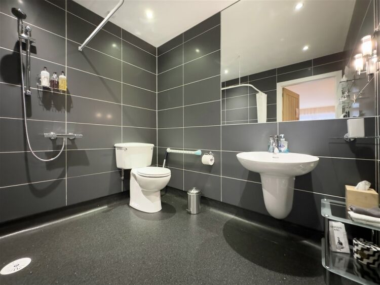 Broad Bay House Photo 11