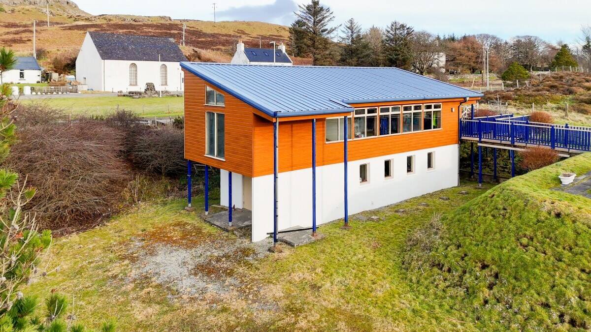 Retail Unit and Land with Planning in Principle Photo 11