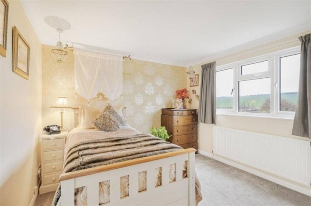 PRIVATE SWIM SCHOOL BUSINESS & EXTENSIVE FAMILY HOME - FOR SALE- SEVEN SISTERS, EAST SUSSEX