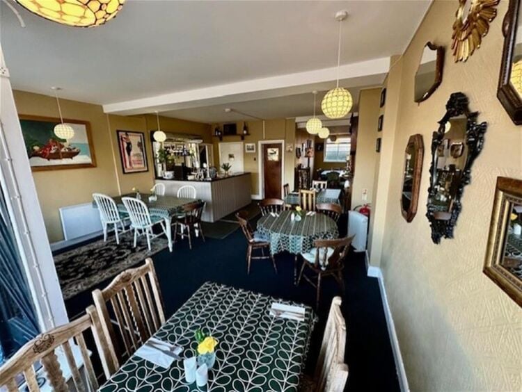 LEASEHOLD LIC. CAFE/RESTAURANT & ICE CREAM PARLOUR Photo 11