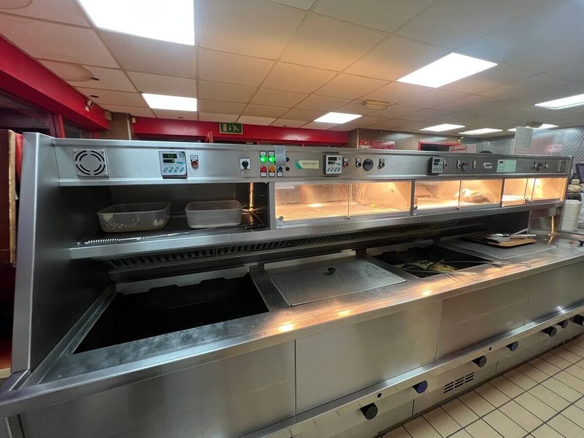 Turnkey Fish & Chips & Takeaway- Kirkcaldy seaside- 2 shops together Photo 11