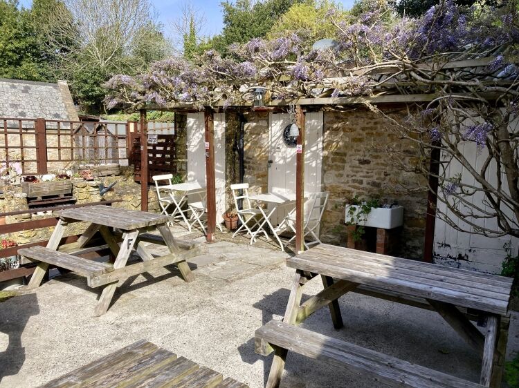 TEA ROOM & TEA GARDEN with ACCOMMODATION