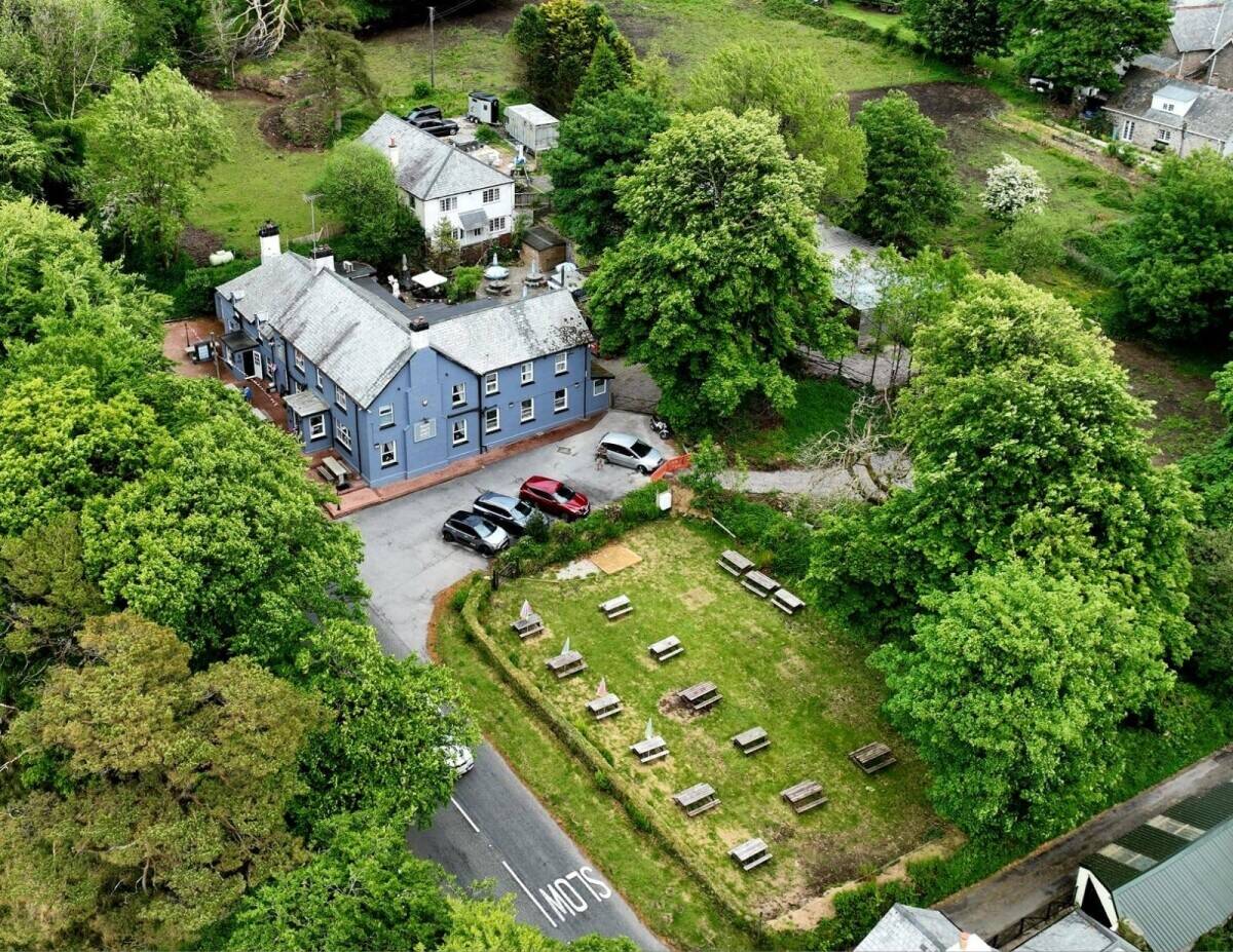 Dartmoor Inn & Hotel Set In 2.5 Acres WIth 9 Letting Rooms & 3 Bedroom Owner's Cottage Photo 11