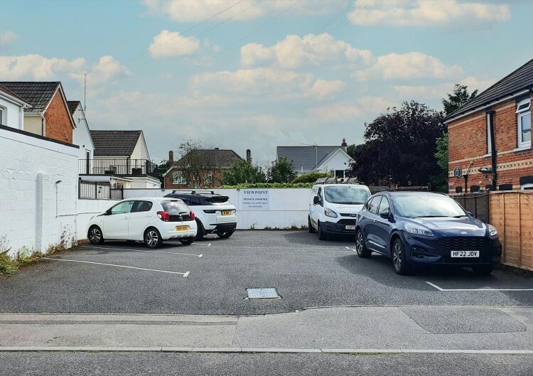 Pair of Refurbished HMO Investment Properties Occupying Prominent Position with Future Development Potential s.t.p.p. Photo 11