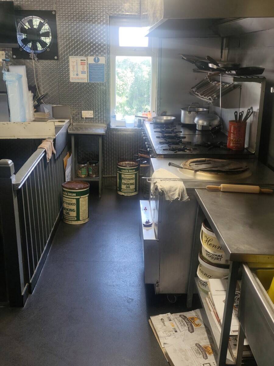 Allenton Kebabs Established since 1988 Prime Location Fully Equipped Photo 10