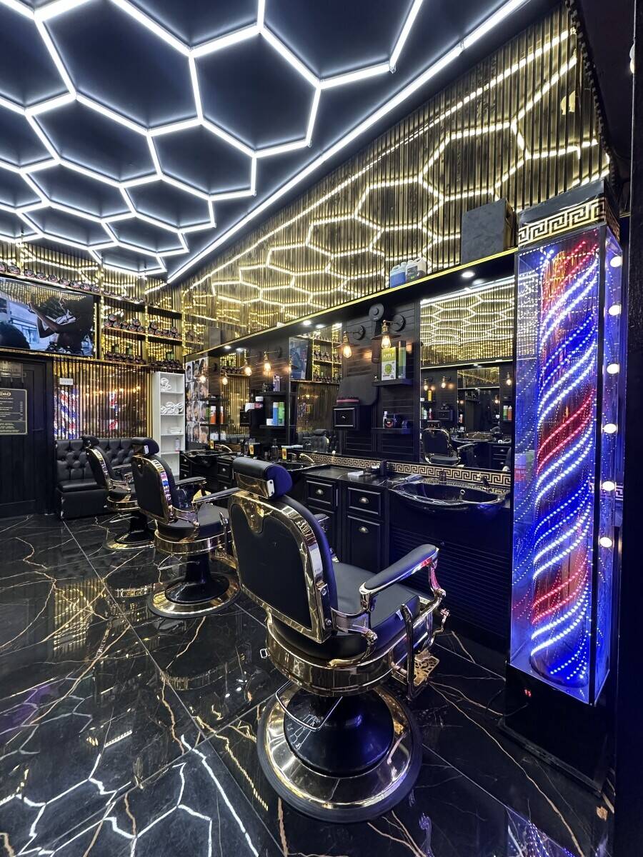 Afro carribean and Asian Turkish style luxury barber shop and academy  Photo 11