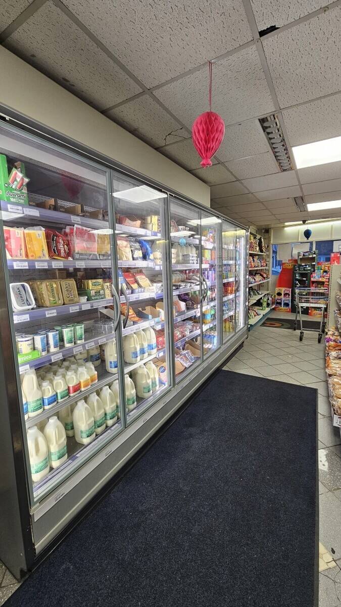 C onvenience store Costcutter and Post Office  Photo 11