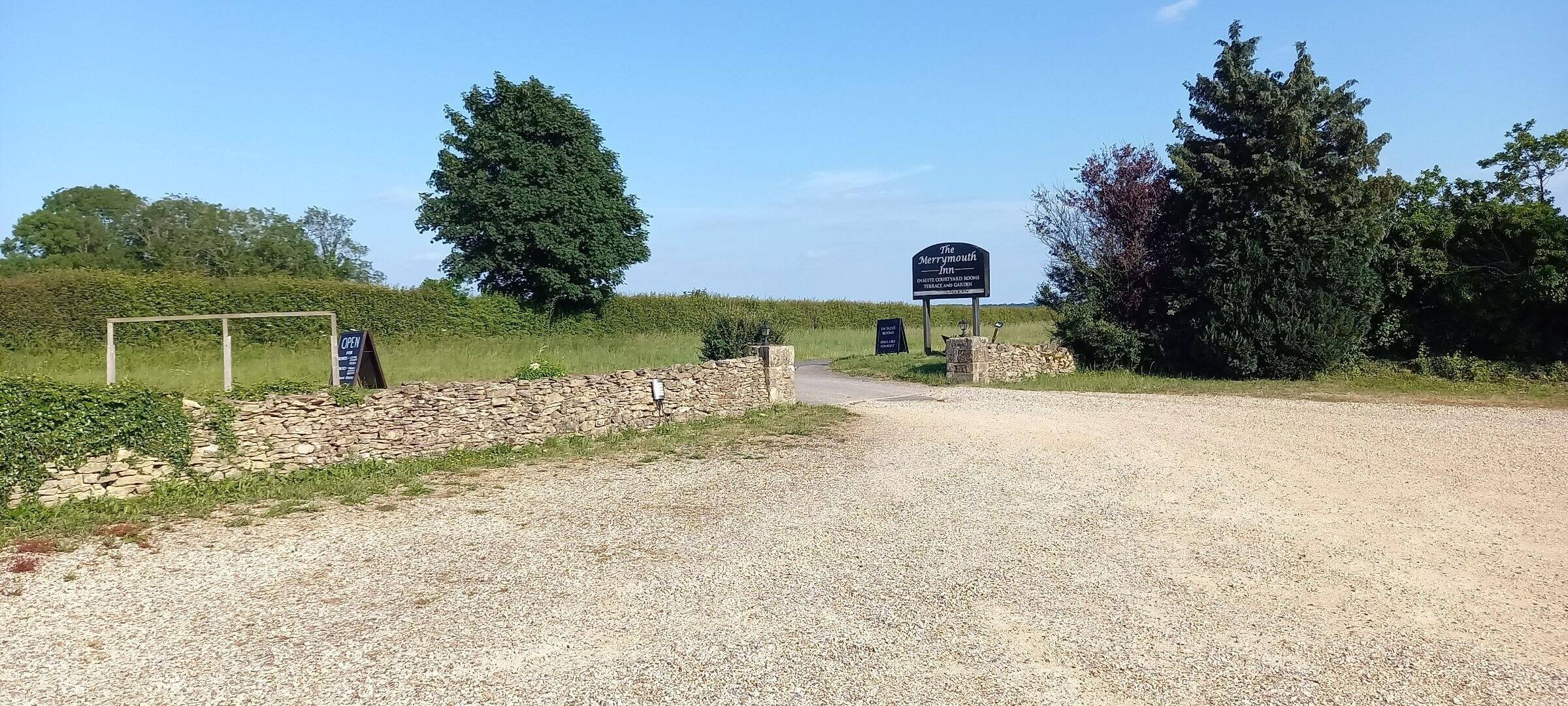 OXFORDSHIRE – MAIN ROAD FREEHOUSE PART OF AN ASSOCIATED LETTING COMPLEX Photo 11