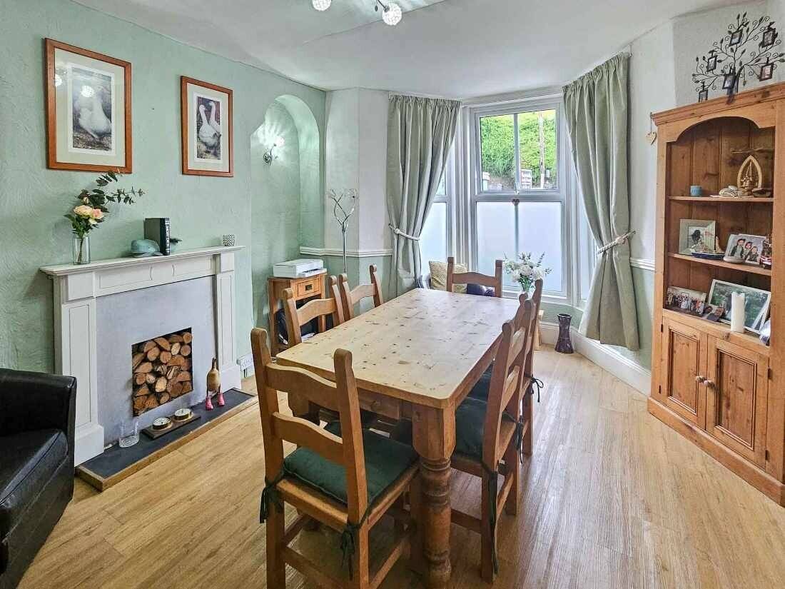 A Charming Boutique Guest House – Prime Brixham, Devon Coastal Location