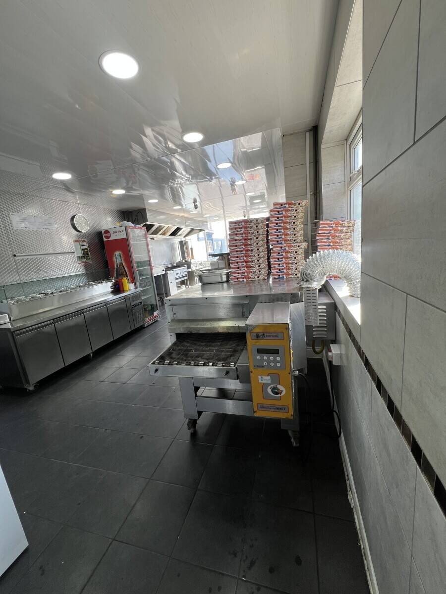 Pizza shop for sale Photo 11
