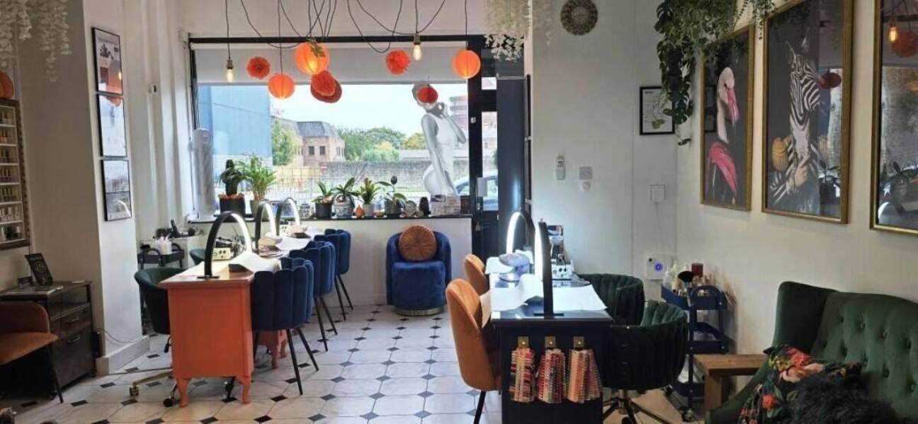 LASER & AESTHETICS BEAUTY CLINIC FOR SALE IN WATFORD, HERTFORDSHIRE