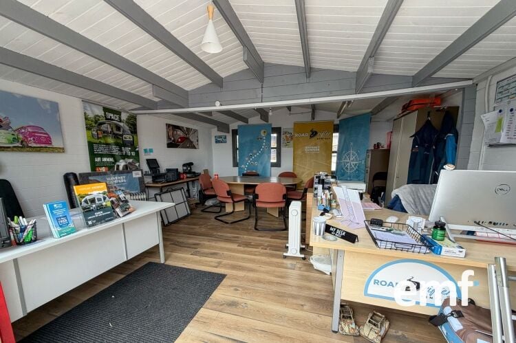 Camper Van Sales Photo 11