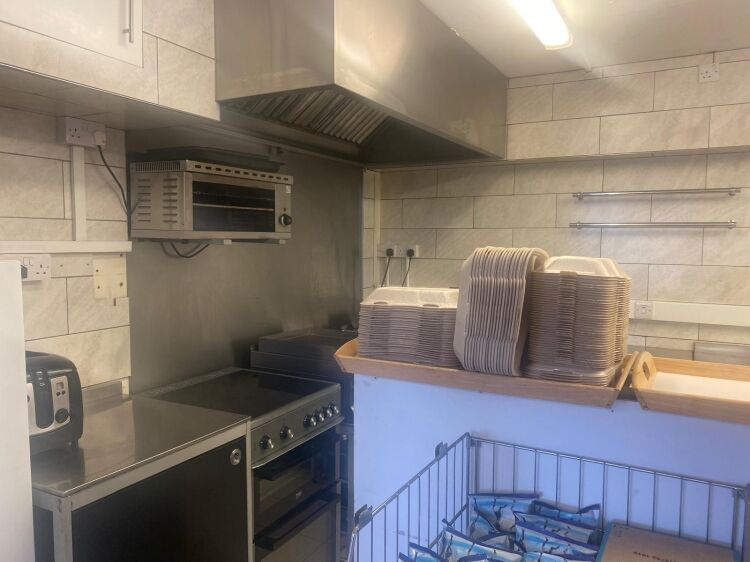 Leasehold Café Located In Warwick