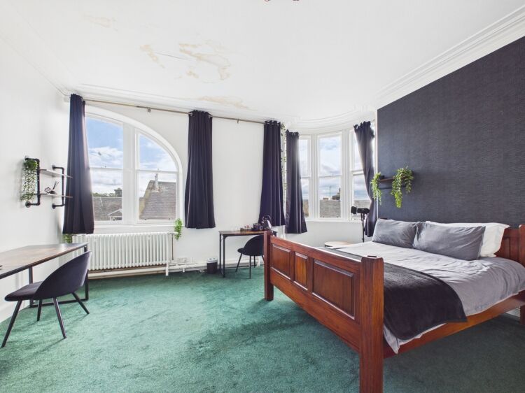 Prominent Forres Hotel With Bar, Functions And Accommodation Photo 11