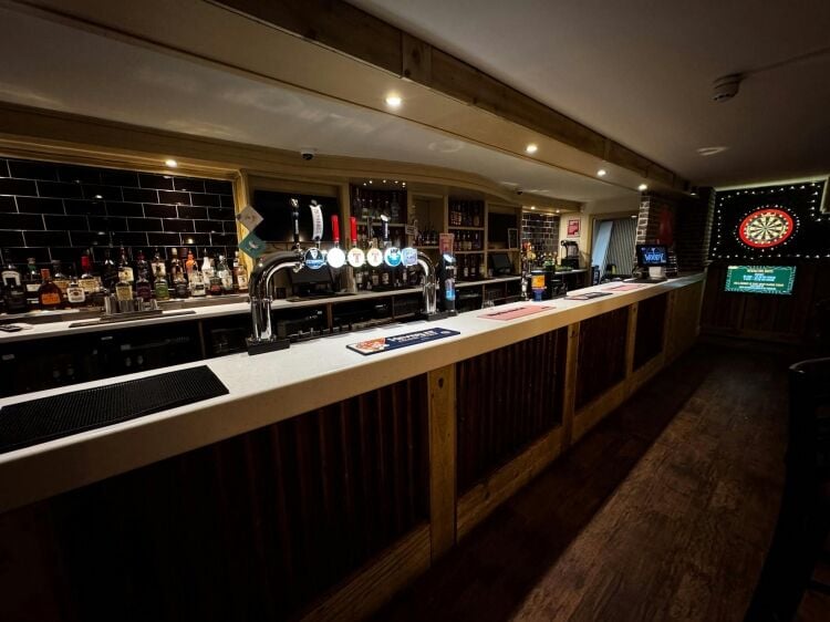 Woodpecker Restaurant & Bar Photo 11