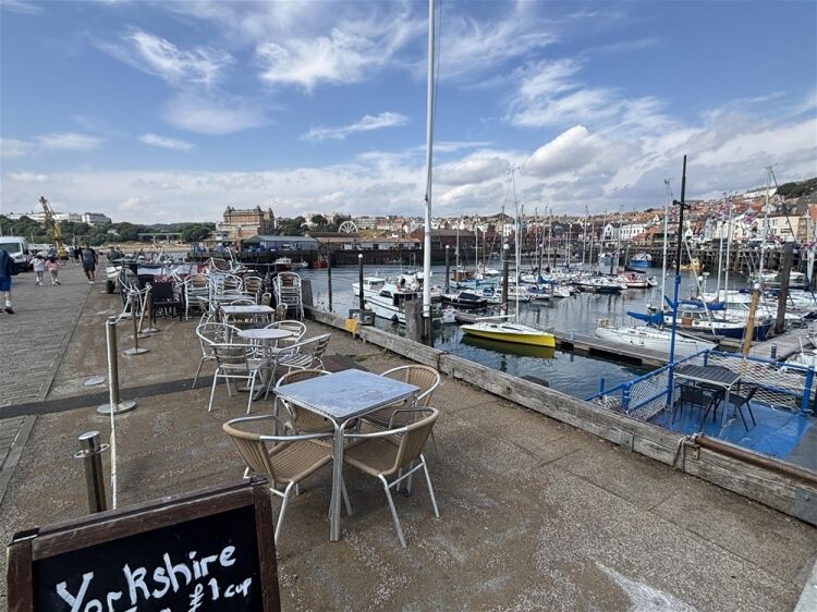Licenced Trade, Pubs & Clubs For Sale in Scarborough Photo 11