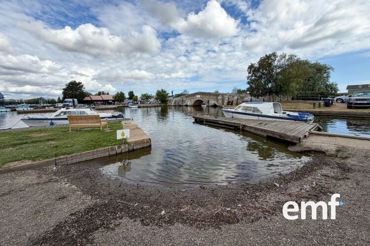 Boat Hire, Boat Yard, Building & Repair Photo 11