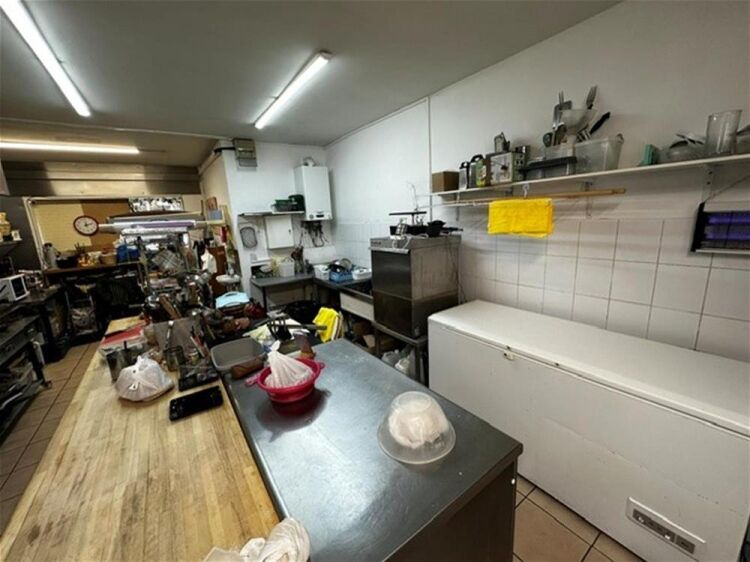 LEASEHOLD ASIAN RESTAURANT