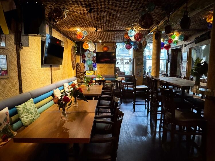 Tiki Bar & Darts Den for sale in Glasgow City Centre with cocktails, Thai cuisine, and darts. Photo 11