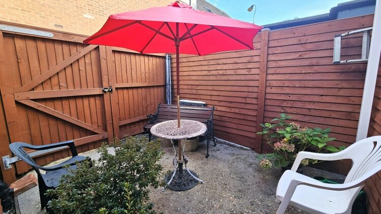 Well Presented Centrally Located B&B Suiting Various Uses S.T.P.P.