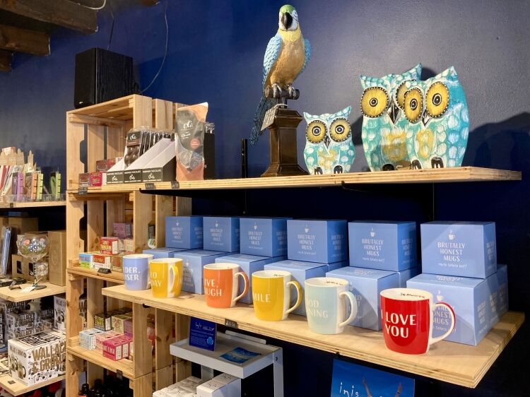 AWARD WINNING GIFTS & GREETING CARDS OUTLET Photo 11