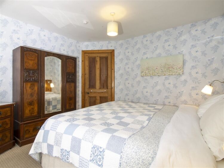 Glencanisp (Self Catering Business)