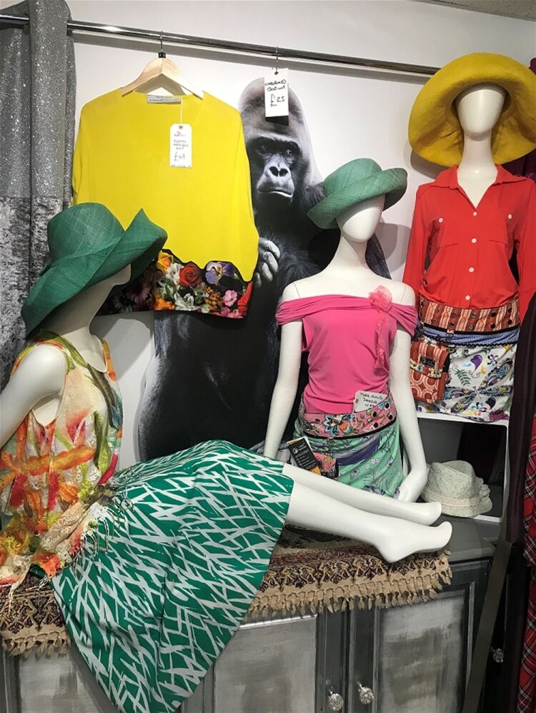 TOWN CENTRE LADIES DESIGNER FASHIONS & ACCESSORIES EMPORIUM IN NORTH CORNWALL