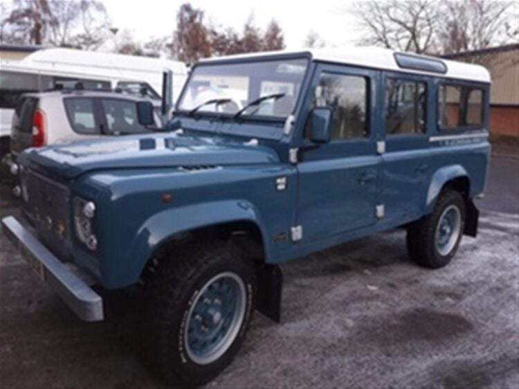 AUTO BODY REPAIRS & PAINT RESTORATION CENTRE NEAR EDINBURGH Photo 12