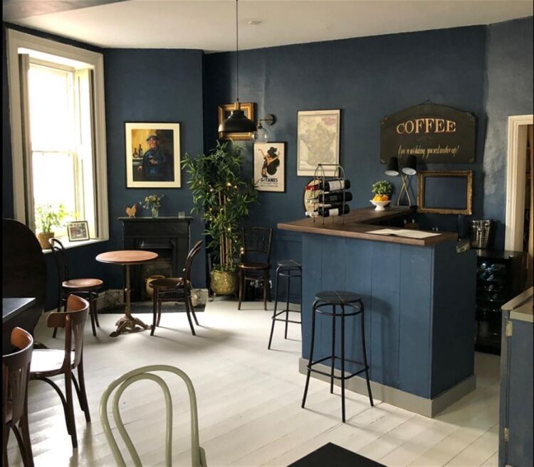 SUPERB COFFEE SHOP & WINE BAR WITH HUGE POTENTIAL IN CALNE/WILTS