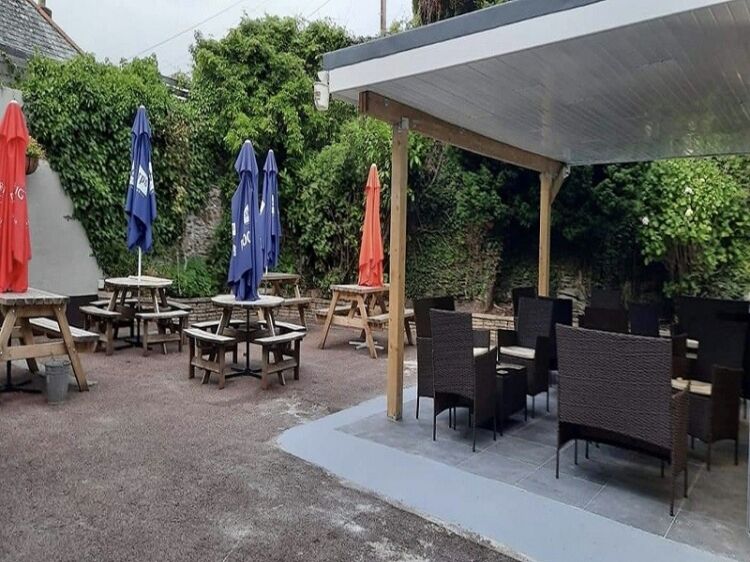 Popular Bistro with Living Accommodation For Sale Photo 12