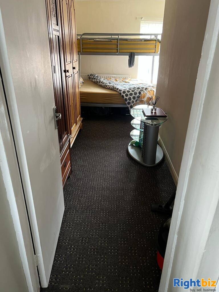 Leasehold Barber shop for sale with 2 bed flat Photo 12