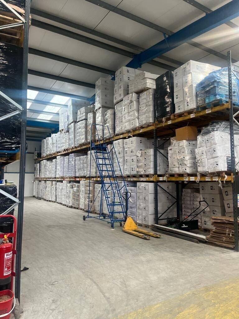 Warehouse/Storage Facility With Yard And Customers In Abingdon, Oxford For Sale