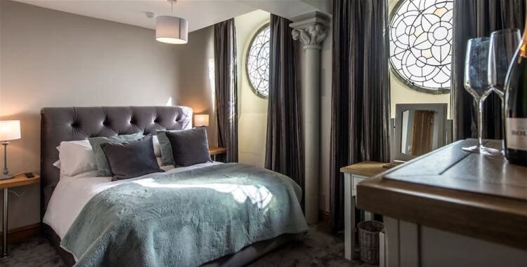 HOTEL, BAR & RESTAURANT  - SHREWSBURY Photo 12