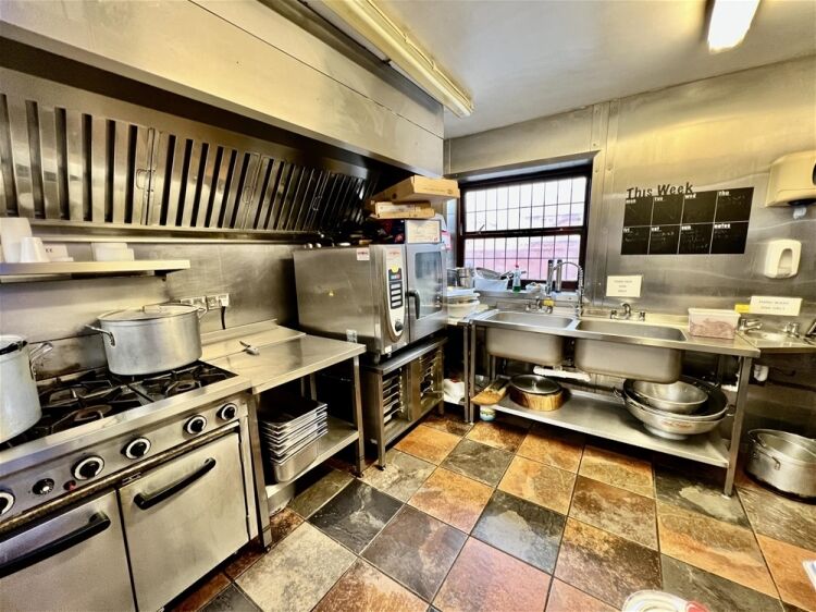 Hot Food Take Away For Sale in Hull Photo 12