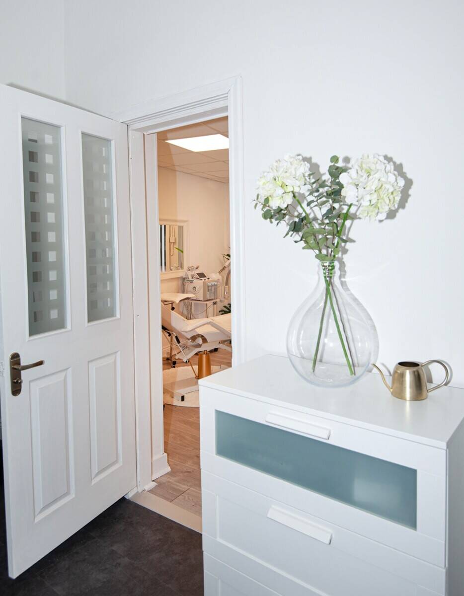 Aesthetics/Hair & Beauty salon for sale in Wigan Town Centre