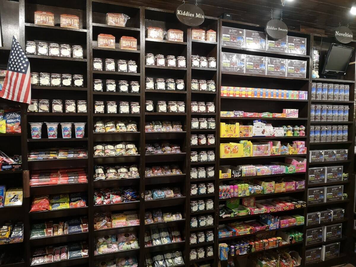 Confectionary retailer for sale in City of Salisbury