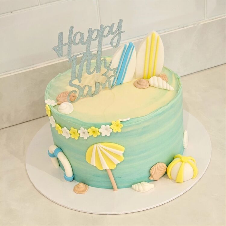 TOP RATED PROVIDER OF BESPOKE CELEBRATION CAKES Photo 12