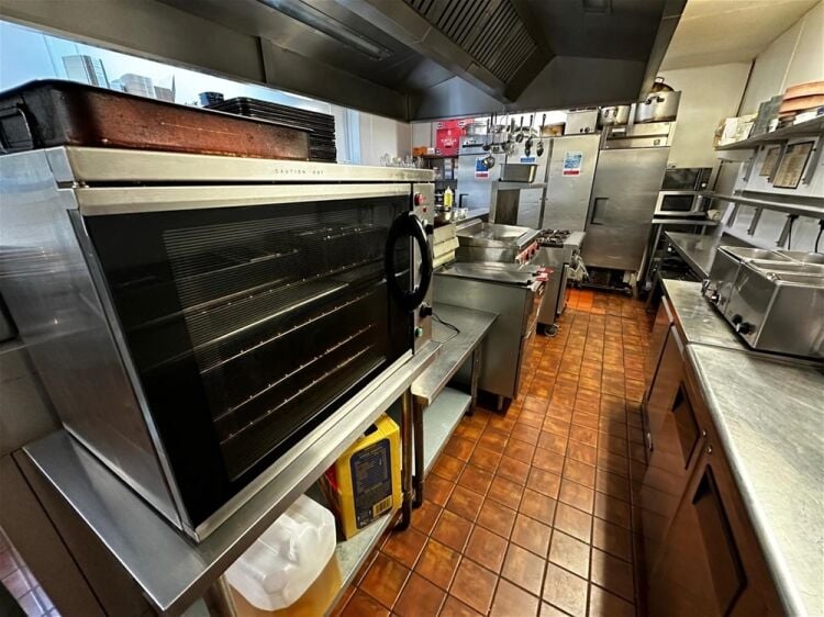 Restaurants For Sale in Holmfirth Photo 12