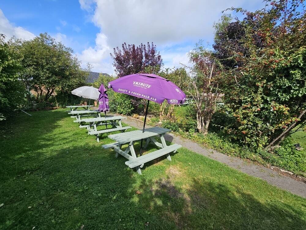 Impressive Dorset Village Inn With Up To 6 Ensuite Letting Rooms & 4 Bedroom Owners Accommodation