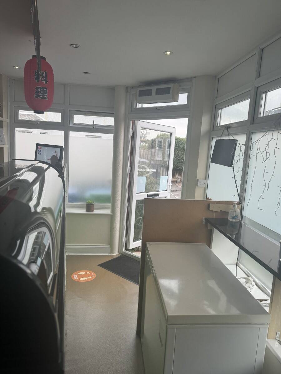 Japanese restaurant take away in Walton on Thames