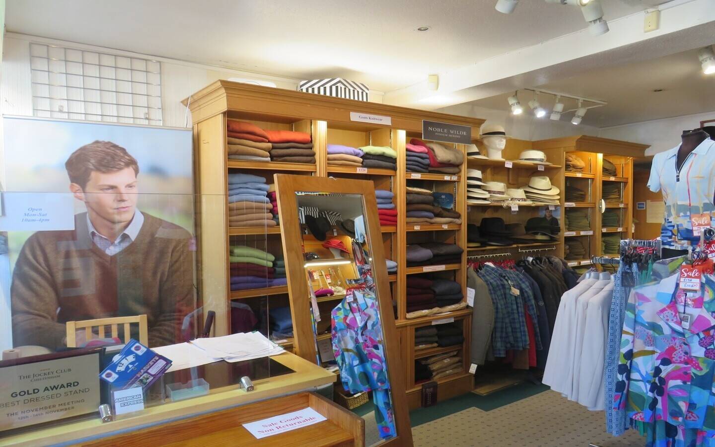 Established, Very Popular Country Fashion and Accessories Business Photo 12