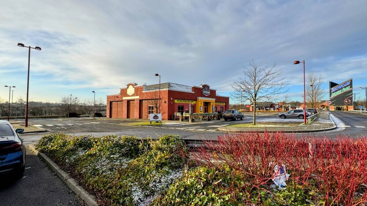 Licensed bar and restaurant business for sale in the established Showcase Leisure Park Photo 12