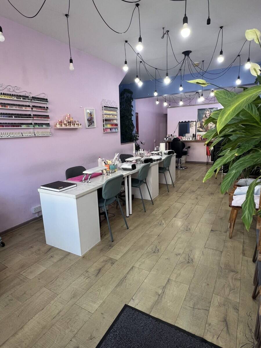 Hair, Beauty and Nail salon Photo 12