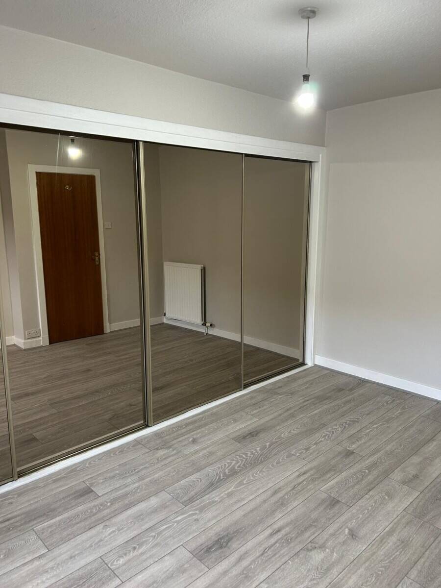 Freehold For Sale Commercial Property & Residential (4 BED HOUSE) £430k - Tillicoultry Photo 12