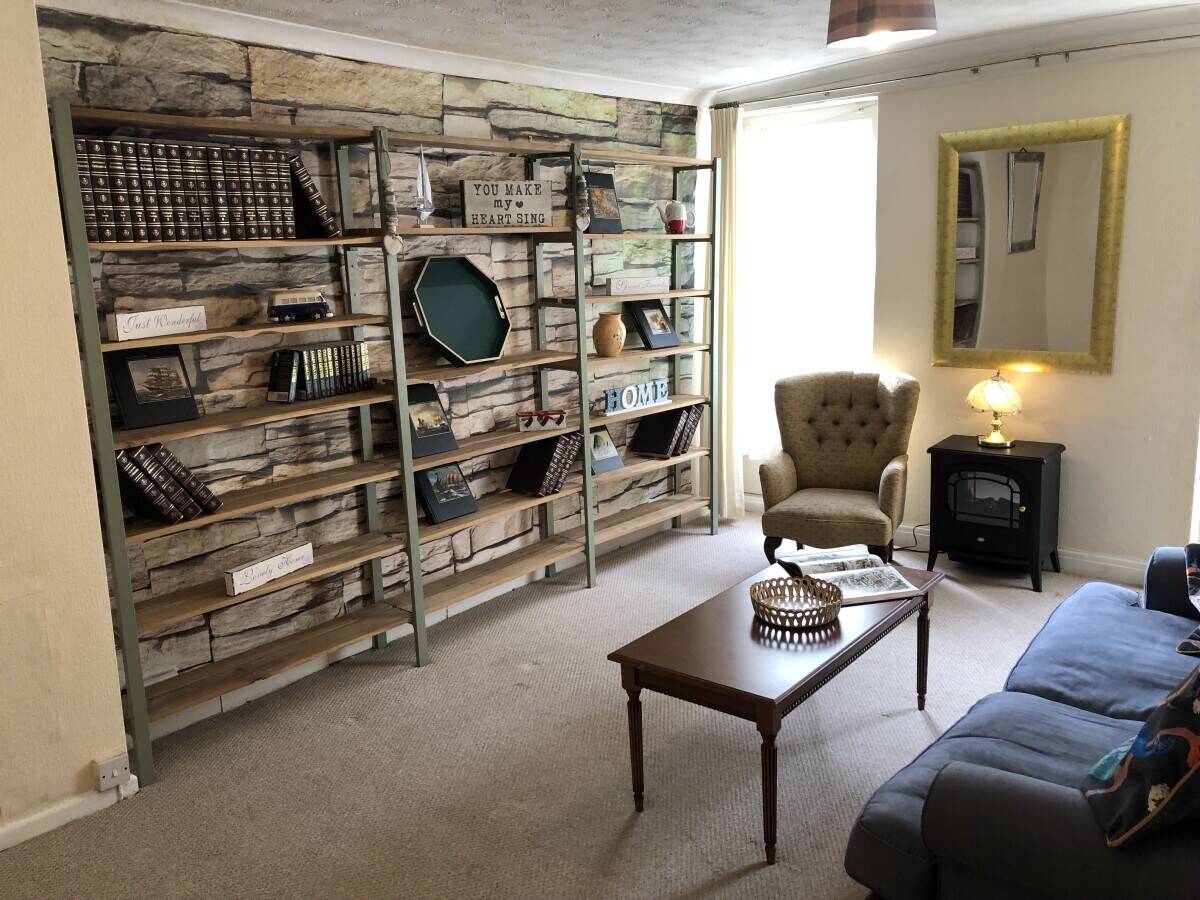 CORNWALL   SHOP  +  SELF CONTAINED FLAT OVER Photo 12
