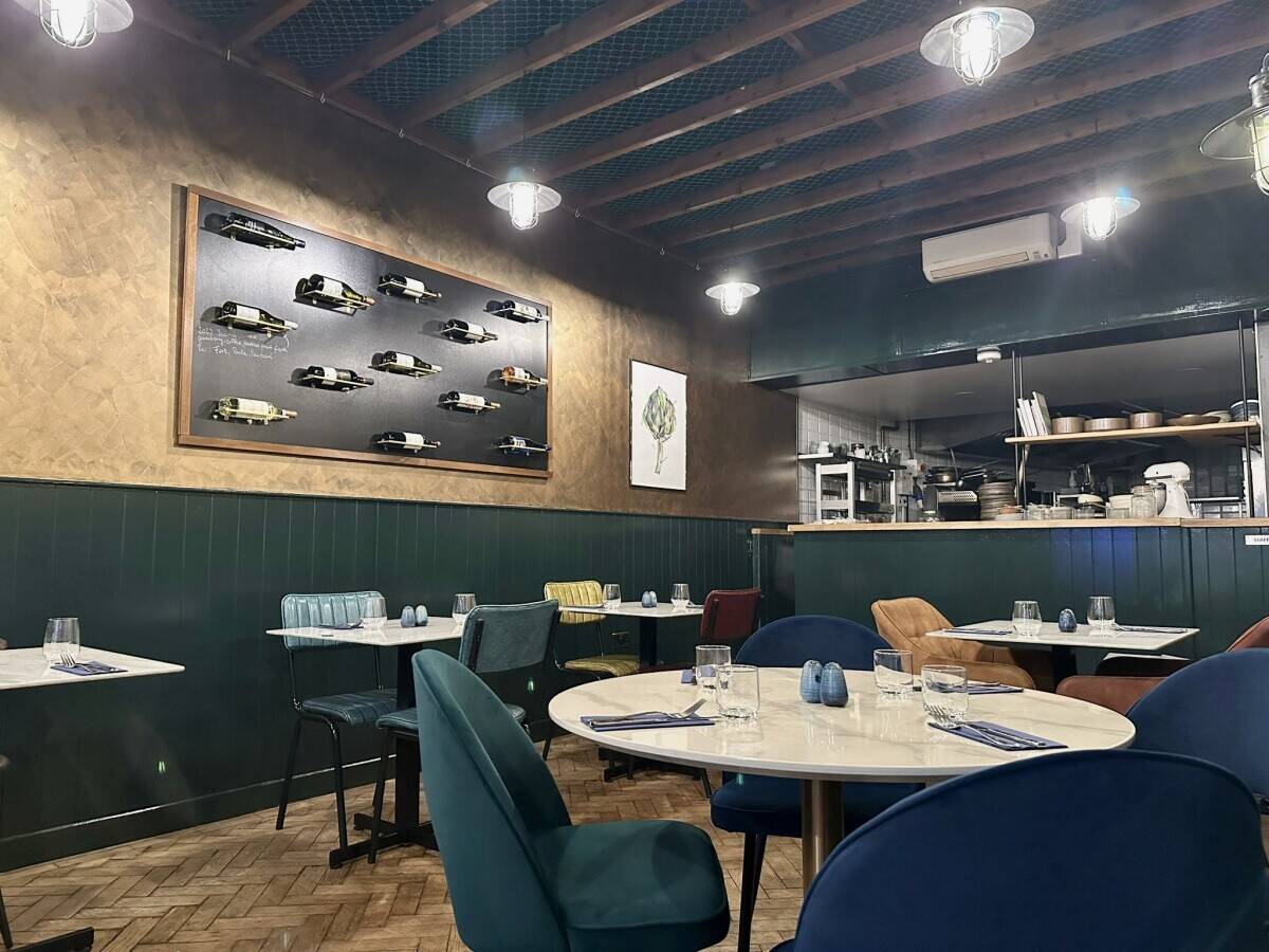 Restaurant and coffee bar for sale on Seaford town center