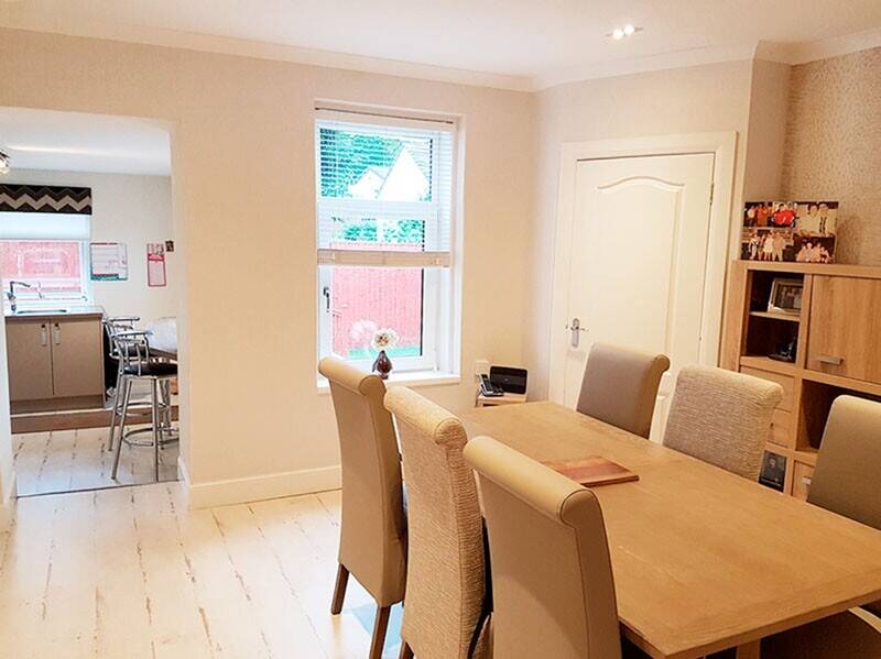 Extremely well performing Public House & Lounge with 3-bed owners accommodation in Dennyloanhead