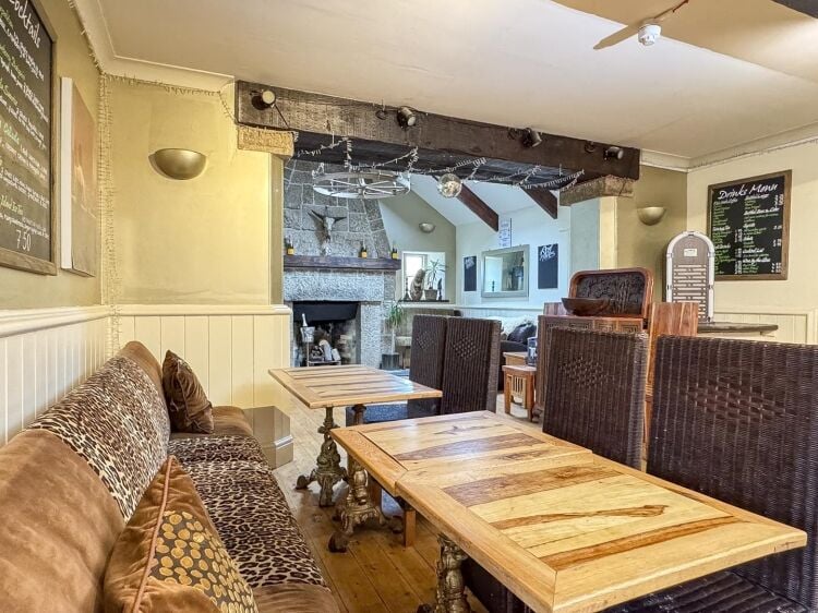 Freehold 6 Bedroom Guest House Located In Sennen Cove