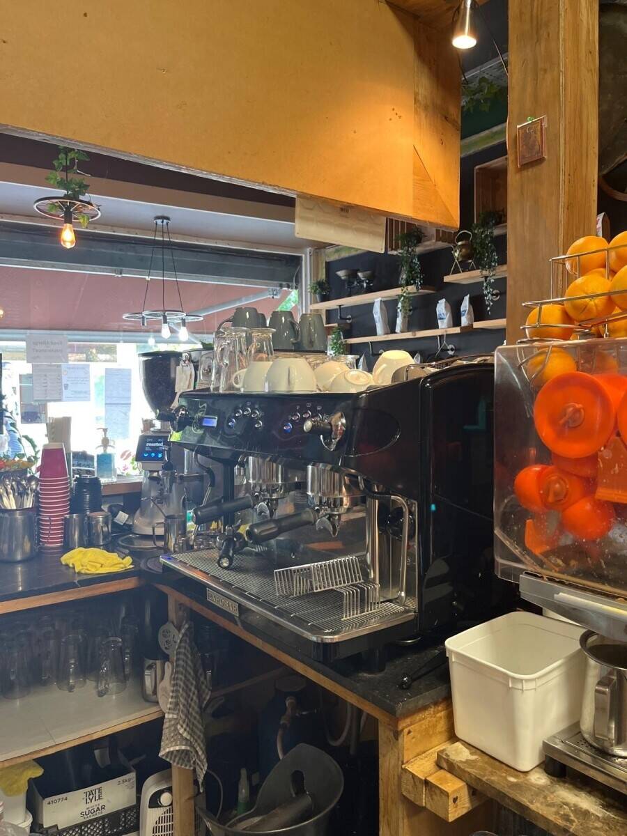 Coffee shop Photo 12